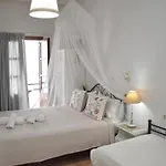 Stefanos Katsaros Apartman *